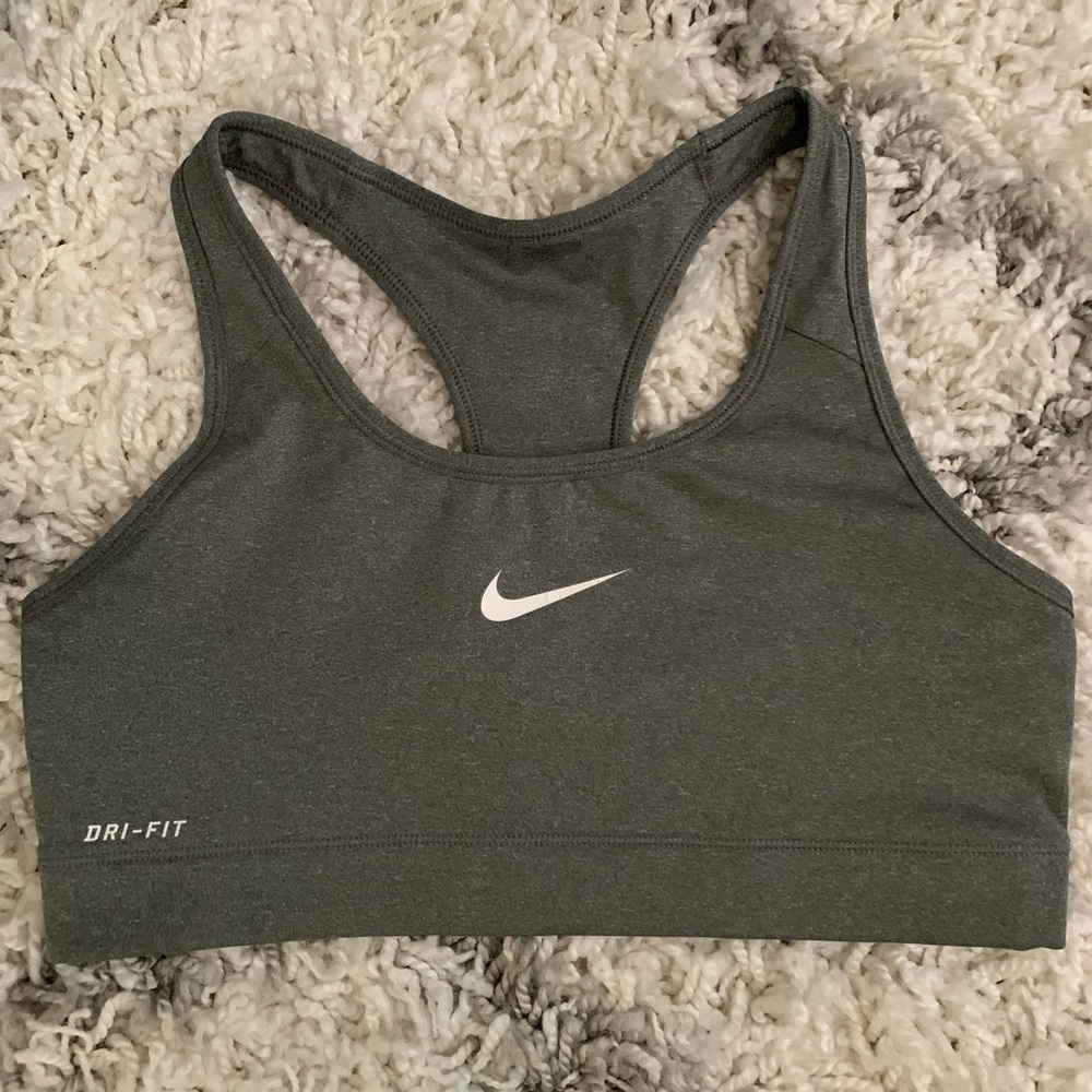 Nike Dri Fit sports bra M